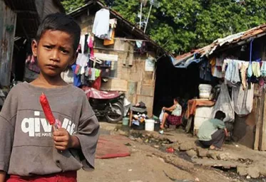 Negeri Yang Tidak Ramah Terhadap Kaum Setengah Miskin