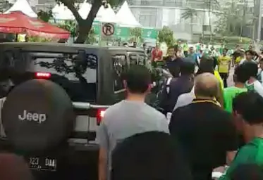 Pengemudi Mobil Rubicorn Penabrak Pengendara Sepeda Motor Diburu Polisi
