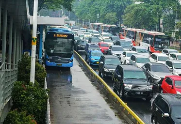 Sejumlah Rute Transjakarta Dialihkan pada Malam Tahun Baru 2020