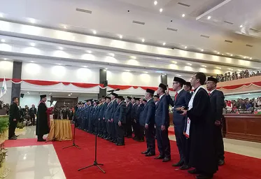 45 Anggota DPRD Provinsi Sulbar Resmi Dilantik 