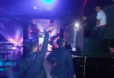 Membandel 97 Pengunjung Dan Pegawai Karaoke Melanggar PPKM Mikro Digiring Ke Polrestabes 