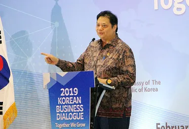 Terima Gelar Doktor di Korsel Menperin Sekaligus Temui Investor