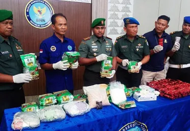 Anggota Babinsa Aceh Menemukan  19 Kg Sabu di Tengah Kebun Sawit
