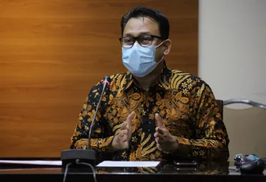 Usut Aliran Uang ke DPRD Jabar KPK Periksa Eks Bupati Indramayu