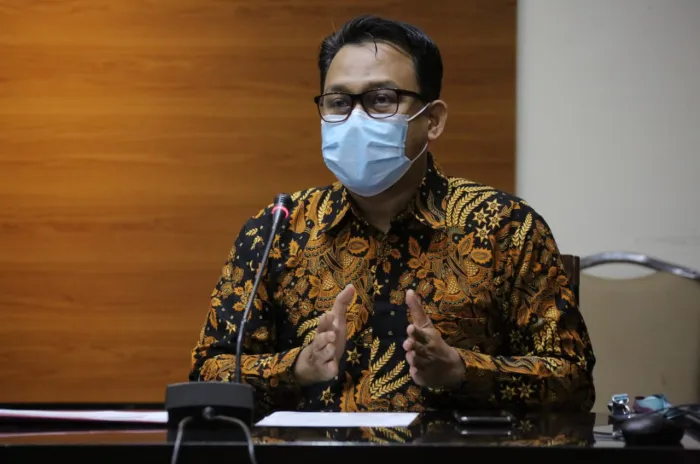 Usut Aliran Uang ke DPRD Jabar, KPK Periksa Eks Bupati Indramayu