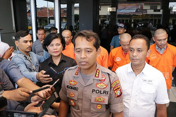 Polisi Bongkar Komplotan Pembobol  ATM Modus Bisnis Handphone