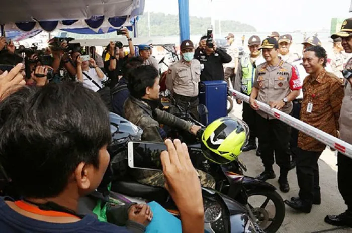 Wakapolri Pantau Arus Mudik Lebaran di Pelabuhan Merak