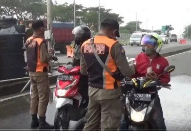  Meski Pos Penyekatan Di Suramadu Ditiadakan Warga Wajib Tunjukkan SIKM