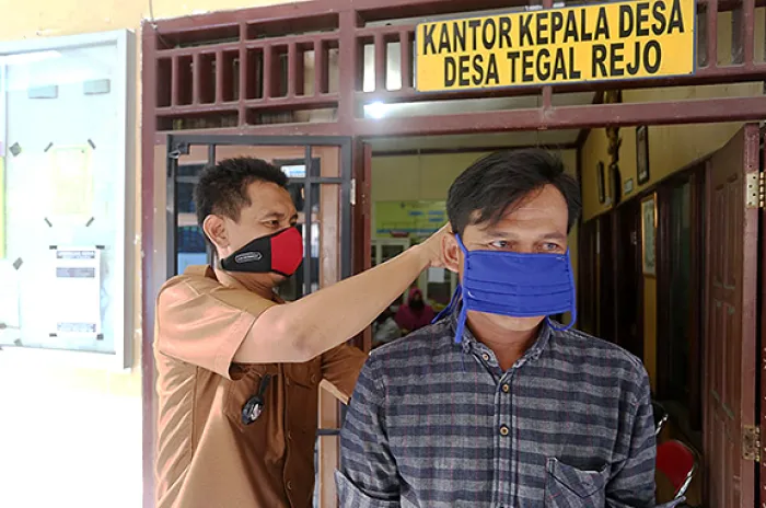 Bukit Asam Berdayakan UMKM Produksi Puluhan Ribu Masker