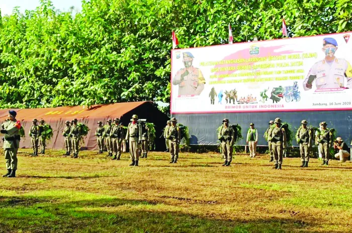 SDM Brimob yang Tangguh Modal Dasar Pengabdian kepada Masyarakat