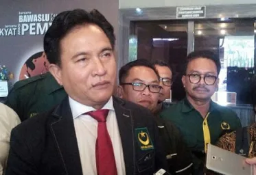 Jubir FPI Munarman Tuding Ketum PBB Yusril Pembohong 