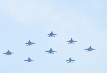  Meriahkan HUT TNI ke 76 18 Pesawat Tempur Beratraksi