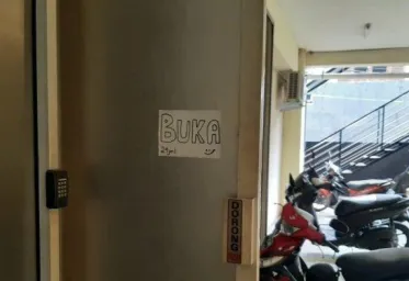 Tempat Indekos Digrebek  Aparat Karena Diduga Dijadikan Ajang  Prostitusi Online