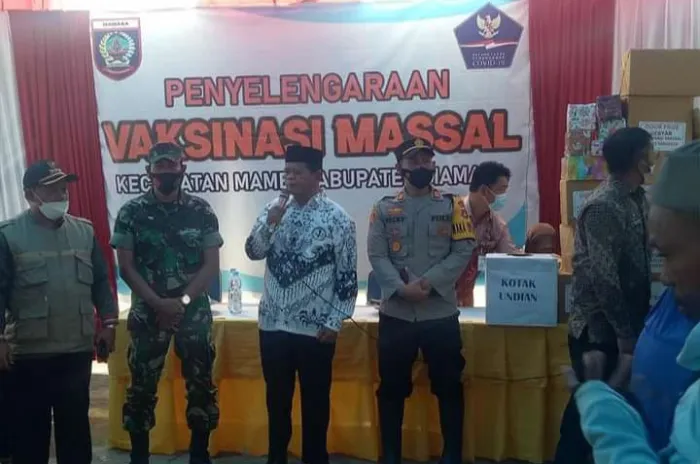 Vaksinasi Massal Di Kecamatan Mambi Dihadiri Bupati Mamasa 