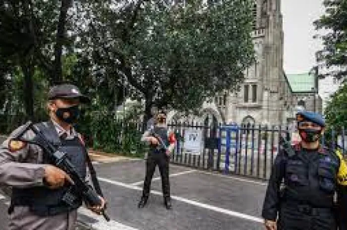 Polri Terjunkan 44.582 Personel Untuk Amankan Gereja Saat Natal