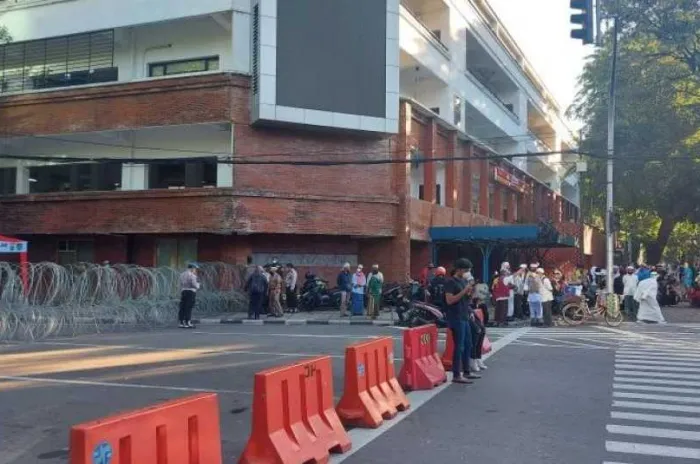 Pejagaan Ketat, Massa Peserta Reuni 212  Tak Bisa Merapat ke Patung Kuda 