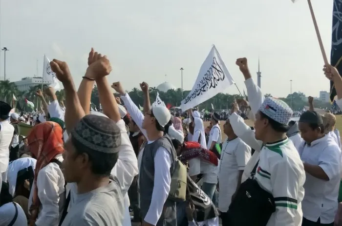 Karena Ada Orasi Massa 212, Jalan Menuju Tanah Abang Macet Parah 