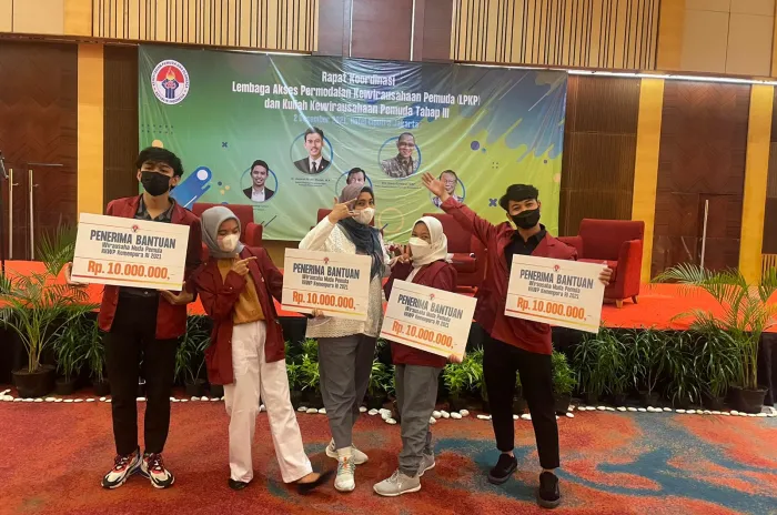 Mahasisha Dapat Bantuan Wirausaha Muda Dari Kemenpora  