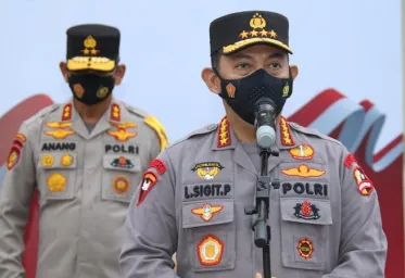 Kapolri Naikan Pangkat 11 Perwira  3 Jadi Irjen8 Jadi Brigjen