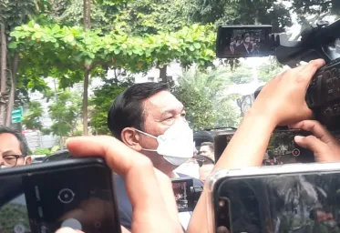 Luhut Penuhi Panggilan Klarifikasi Polda Metro Jaya Terkait Laporan Terhadap Haris Azhar dan Fatia Kontras