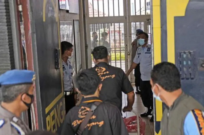 Kebakaran Di Lapas Tangerang 41 Napi Tewas, 73 Terluka 