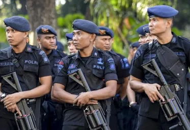 Polda Maluku Terjunkan 1 SSK Brimob Untuk Redam Bentrok 2 Desa Maluku Tengah