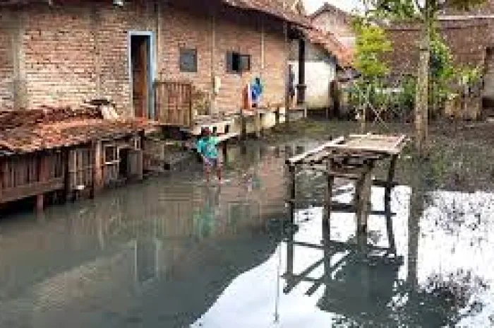 Terjadi Banjir Di Tulungagung, Tiga Mayat Di Pemakaman Hanyut