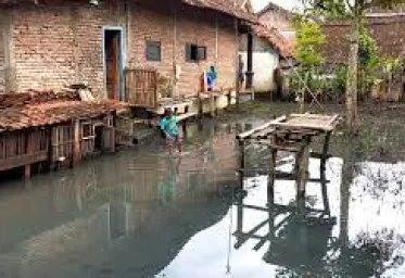 Terjadi Banjir Di Tulungagung Tiga Mayat Di Pemakaman Hanyut