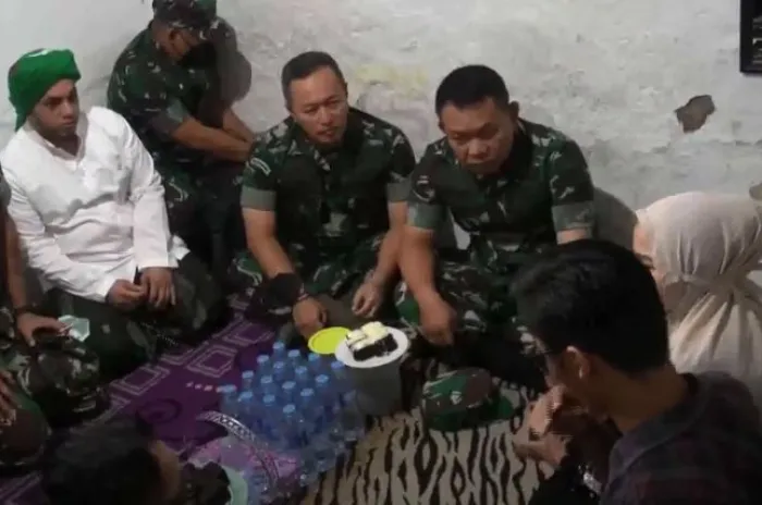 Para Korban Tragedi Kanjuruhan di RSSA Malang Dikunjungi KSAD Dudung