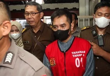 Mas Bechi  Divonis 7 Tahun Penjara Dalam Kasus Pencabulan Santriwati