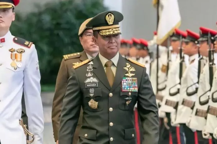 Hari Ini Nama Pengganti  Andika Perkasa Diserahkan Jokowi ke DPR