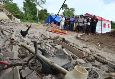 Masih Terjadi Gempa Susulan  Di Cianjur Warga Berhambur Keluar Rumah