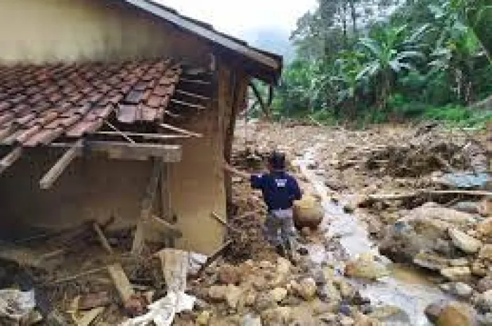 Wilayah Ciherang dan Sarongge Masih Menunggu Bantuan Gempa Cianjur