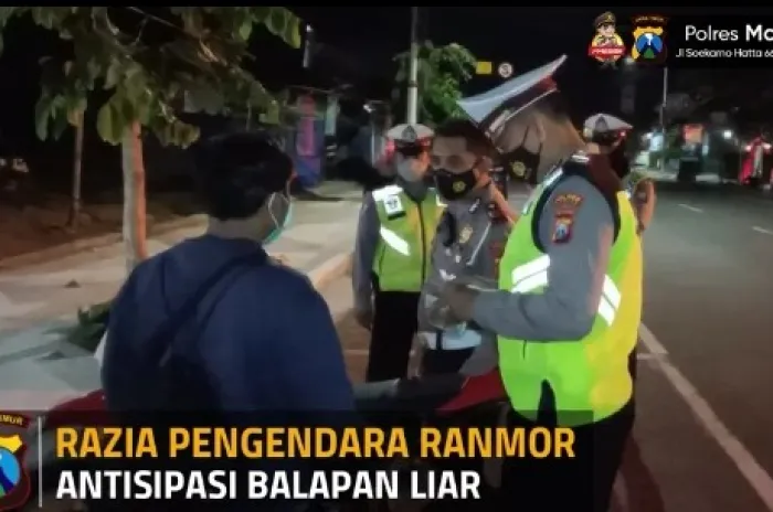 Polisi Melayani Masyarakat