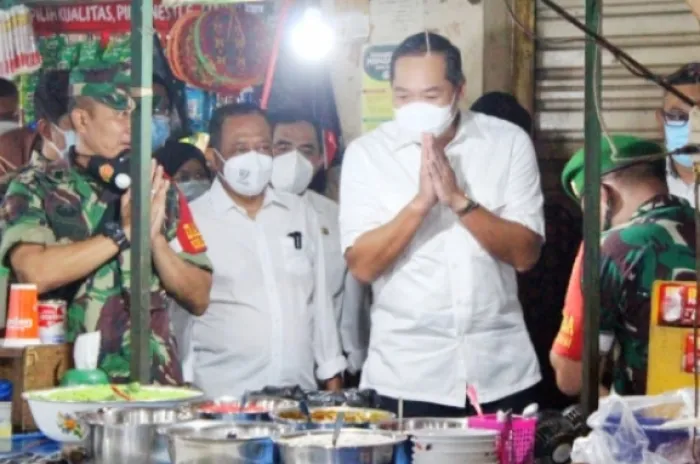 Mendag Bersama Polisi Telusuri Penyebab Minyak Goreng Langka