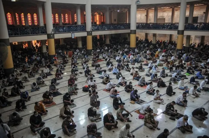 Surat Edaran Dewan Masjid Indonesia Himbau, Saat Ceramah Ramadan Pakai Sepiker Dalam