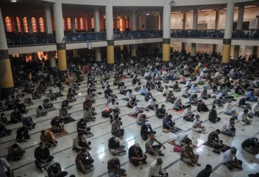 Surat Edaran Dewan Masjid Indonesia Himbau Saat Ceramah Ramadan Pakai Sepiker Dalam