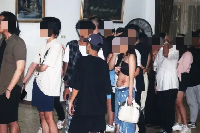 MUI Sebut Pesta Bikini Bukti Ada Defisit Moral