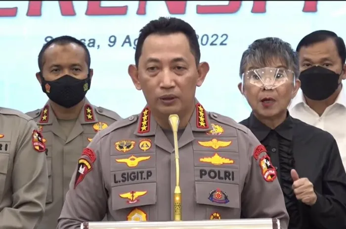 Kapolri Mutasi 24 Anggota Polisi  Karena Dinilai Melanggar Etik Dalam Kasus Sambo