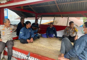 Ngobrol Bareng Wakapolres Mamasa bersama Tukang Ojek Program Jumat Curhat