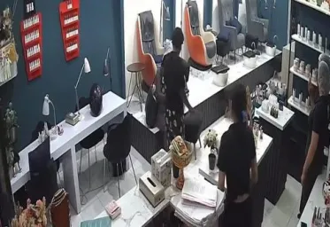 Polisi Tangkap 2 WNA di Bali  Yang Diduga Aniaya Pegawai Salon    