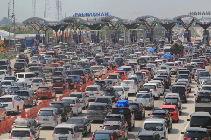 Tol Cipali Macet Hingga 7 KM