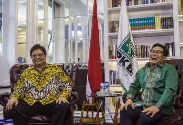 Sejumlah Partai Mulai Daftarkan  Calegnya  ke KPU 3 Partai Wacanakan Pembentukan Koalisi Baru  