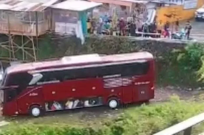 Kecelakaan Bus di Guci Bukan Karena Rem Tangan Dimainkan Bocah