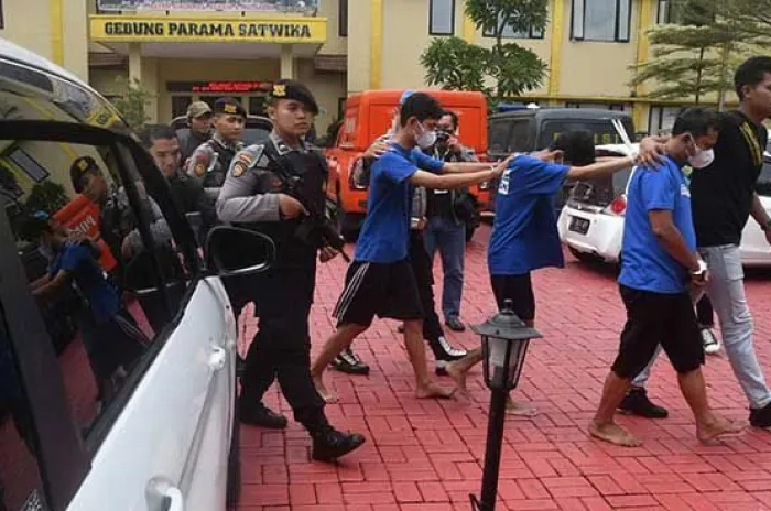 Polisi Tangkap 3 Pelaku Penyalahgunaan BBM Bersubsidi di Bogor 
