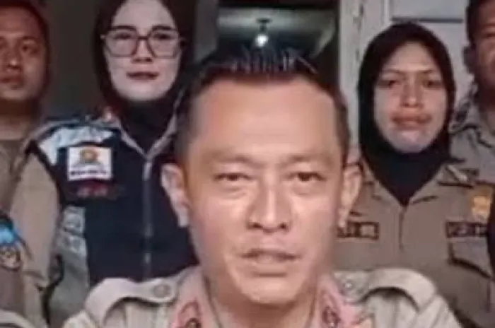 Satpol PP Garut Mendapat Skorsing dan Tak Digaji Setelah Nyatakan Dukungan ke Gibran