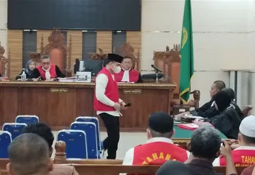 Hakim Vonis Mati Mantan Kasat Narkoba Polres Lamsel  Karena  Loloskan Sabu 150 Kg