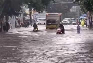  Sejumlah Wilayah Di Jakarta  Terendam Banjir
