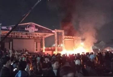 Sebelum Acara Konser Lentera Ricuh Ketua Panitia Telah Kabur 