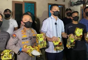Polisi Tangkap Kakek Berusia 77 Tahun  Terkait Sabu 20 Kg di Tangsel